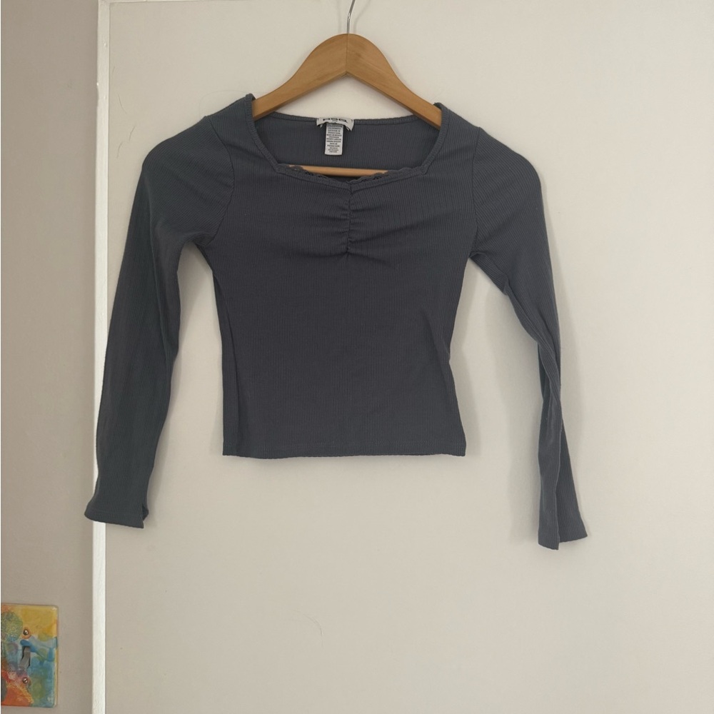 RSQ Women's Charcoal 3/4 sleeve RUNS SMALL